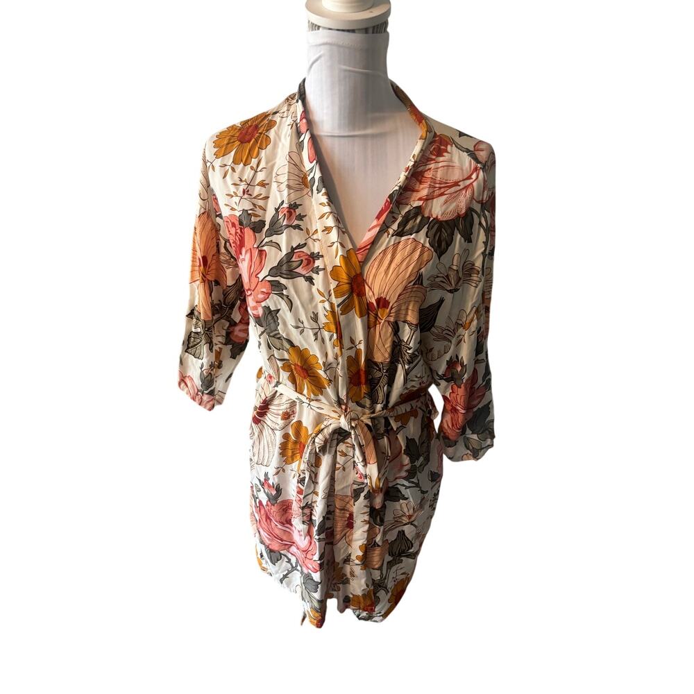 Day of Blossum Cream Floral Print Robe Size S/M